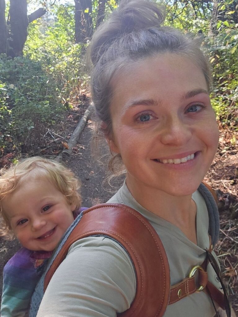 Sakura bloom-wearing on back